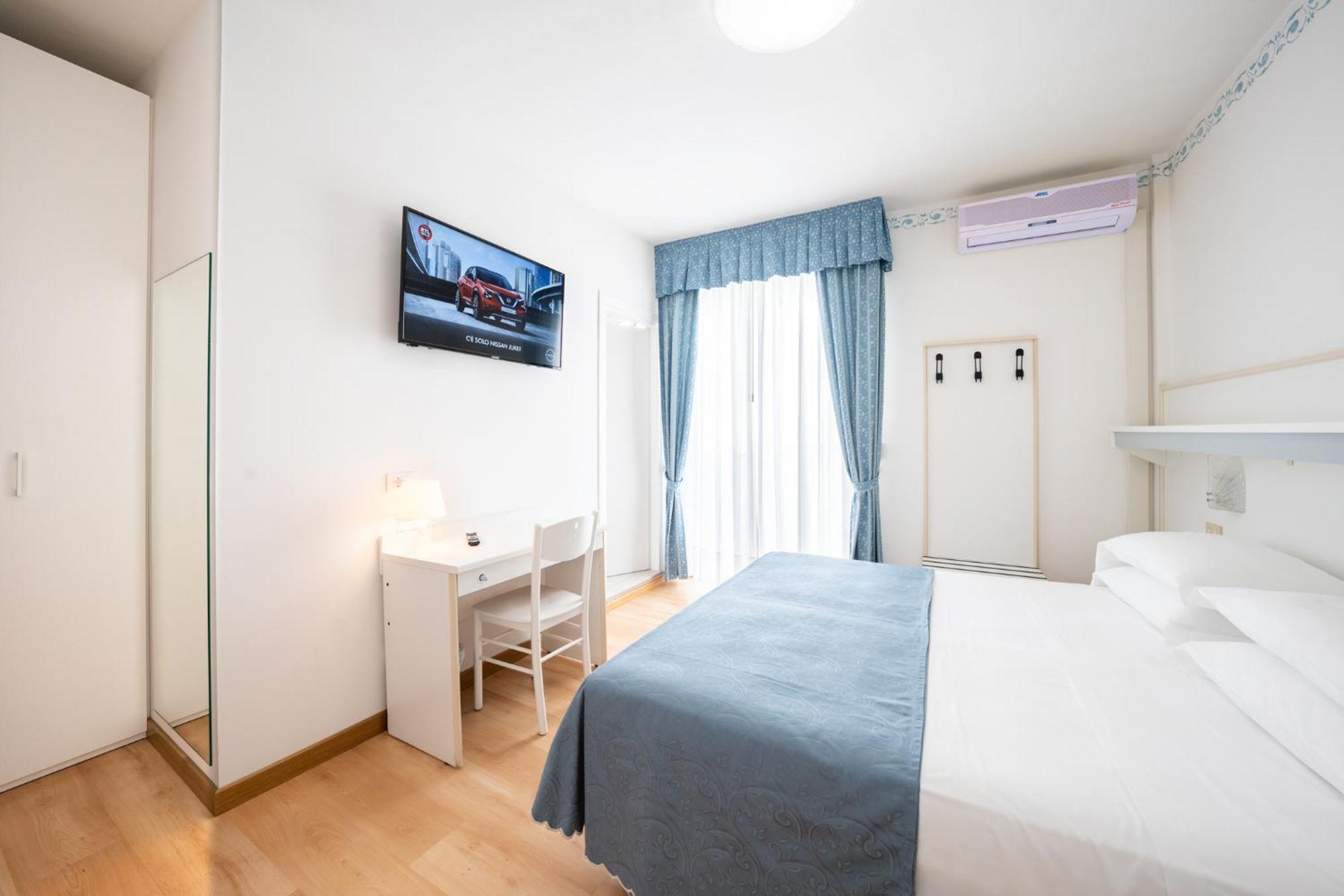 Hotel Laurin Lido di Jesolo Exterior photo